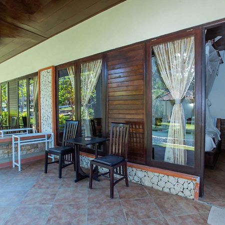 The Tanis Beach Resort Nusa Lembongan Exterior foto