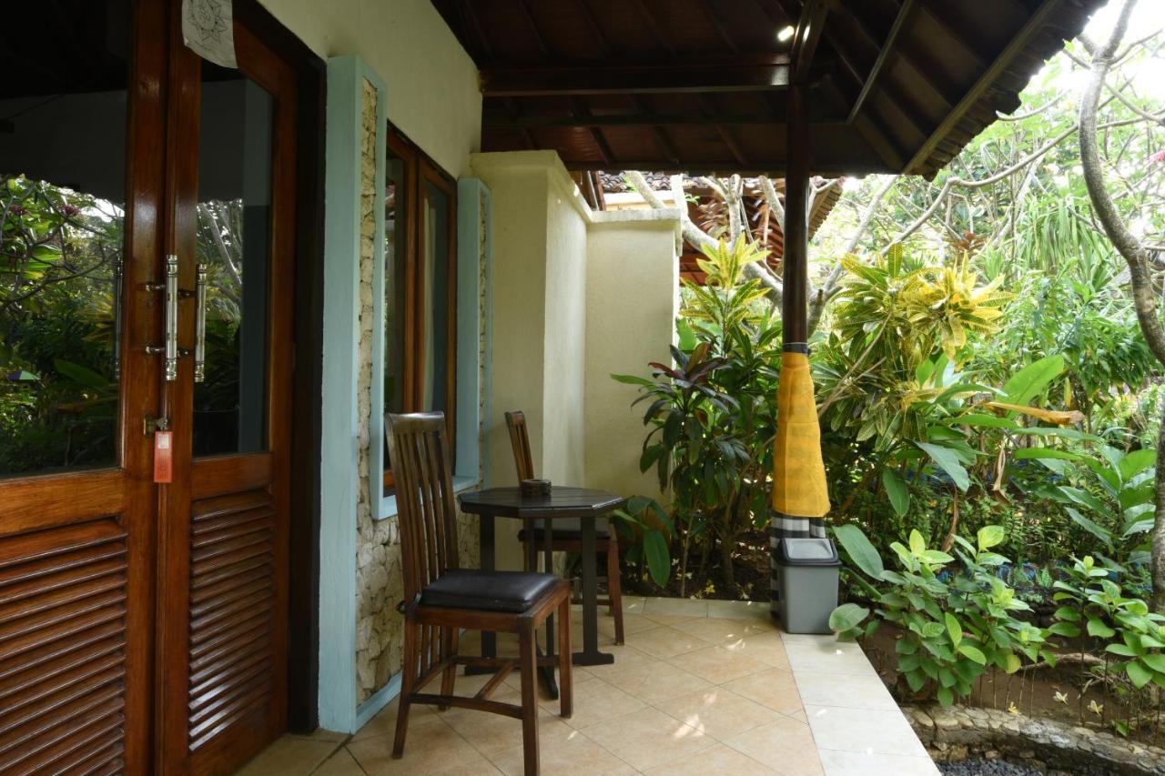 The Tanis Beach Resort Nusa Lembongan Exterior foto