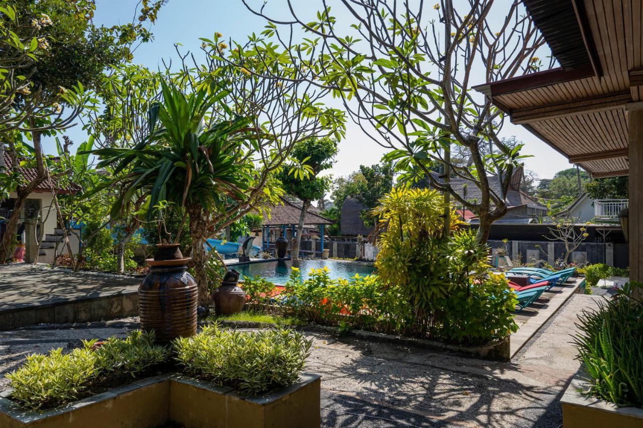The Tanis Beach Resort Nusa Lembongan Exterior foto