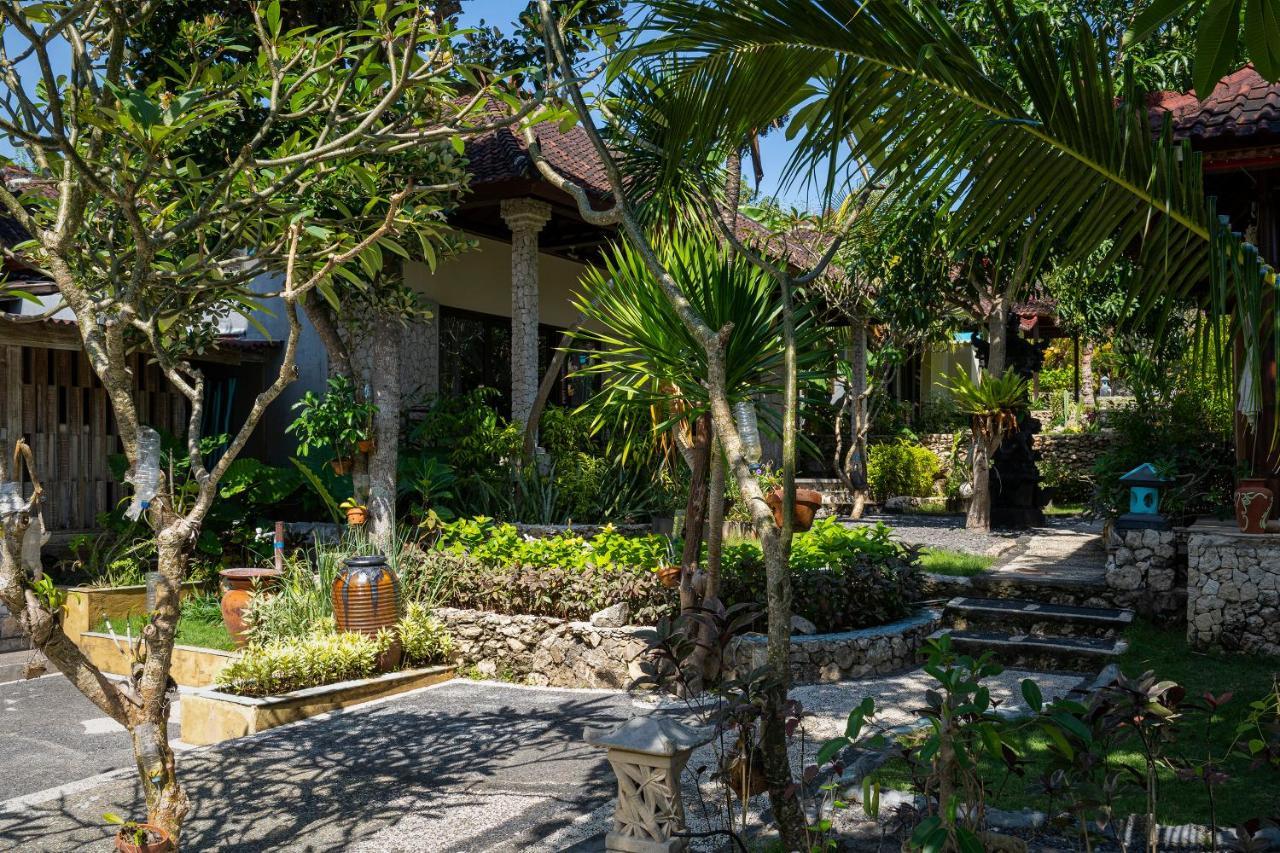 The Tanis Beach Resort Nusa Lembongan Exterior foto