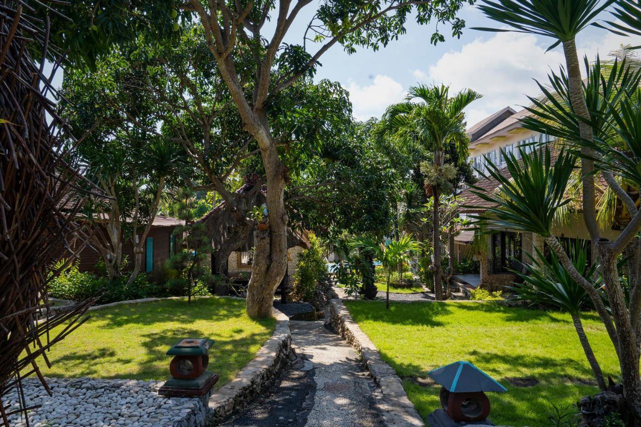 The Tanis Beach Resort Nusa Lembongan Exterior foto