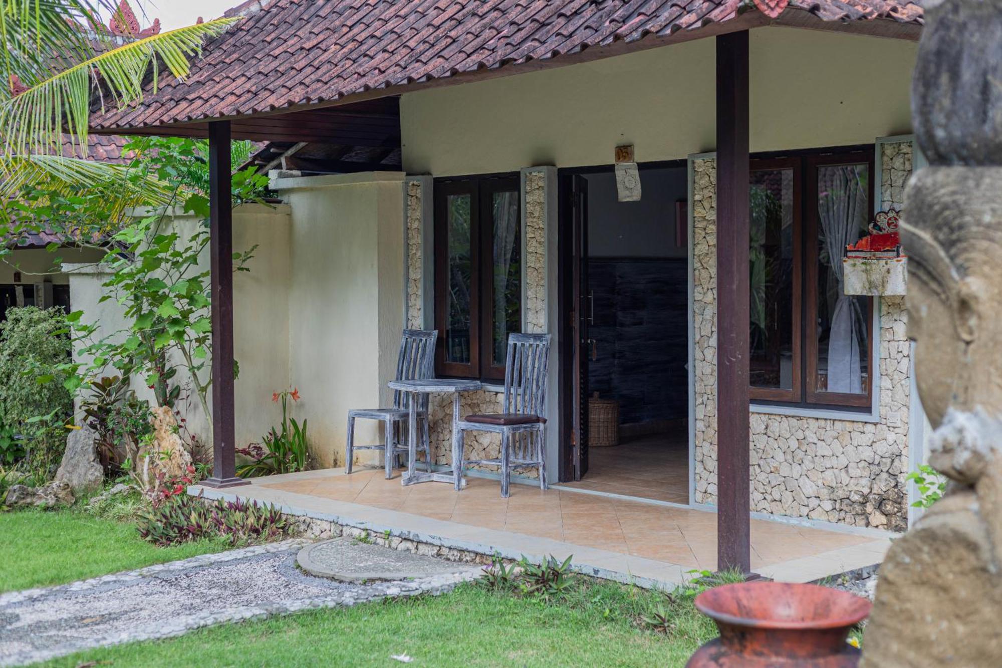 The Tanis Beach Resort Nusa Lembongan Exterior foto
