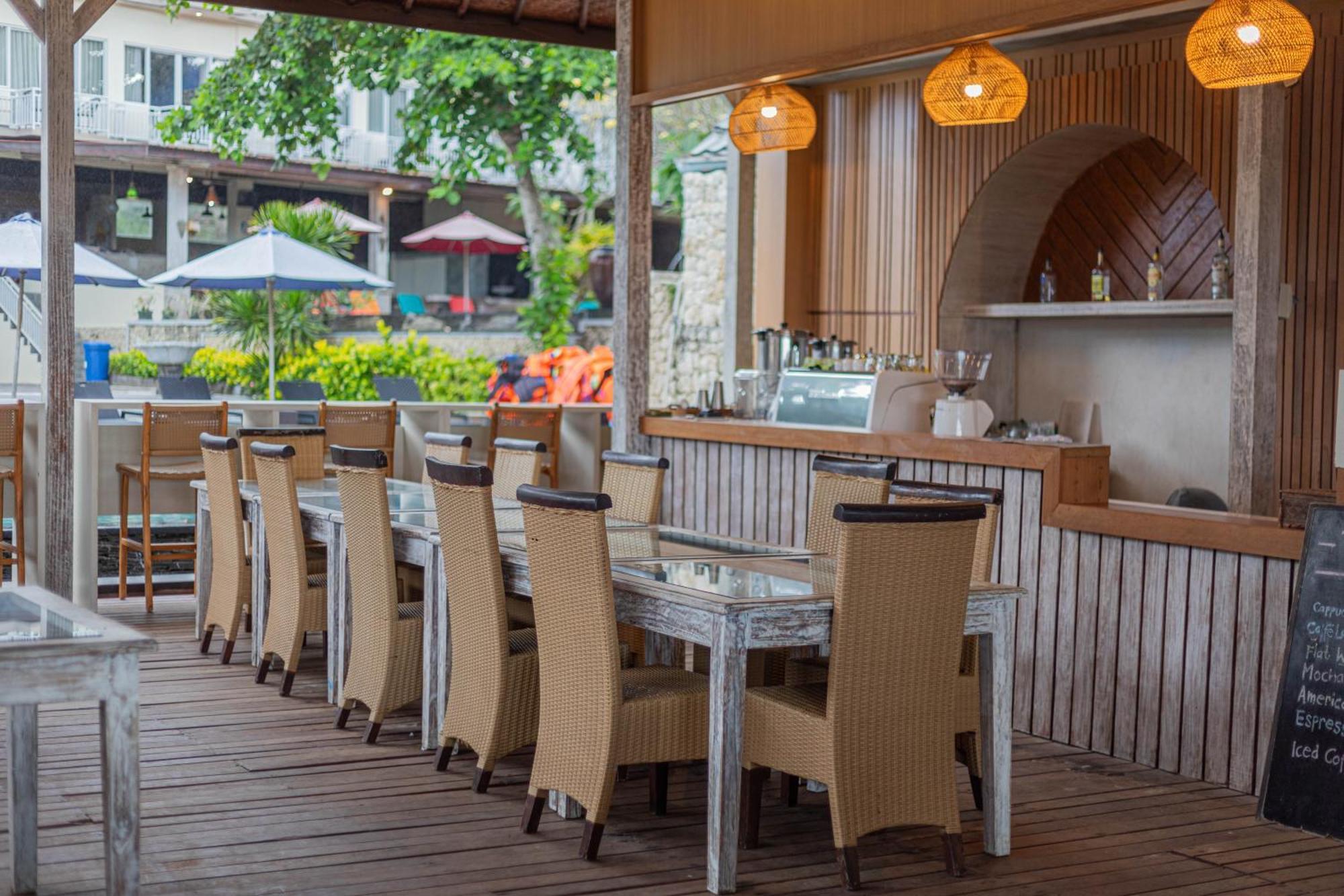 The Tanis Beach Resort Nusa Lembongan Exterior foto