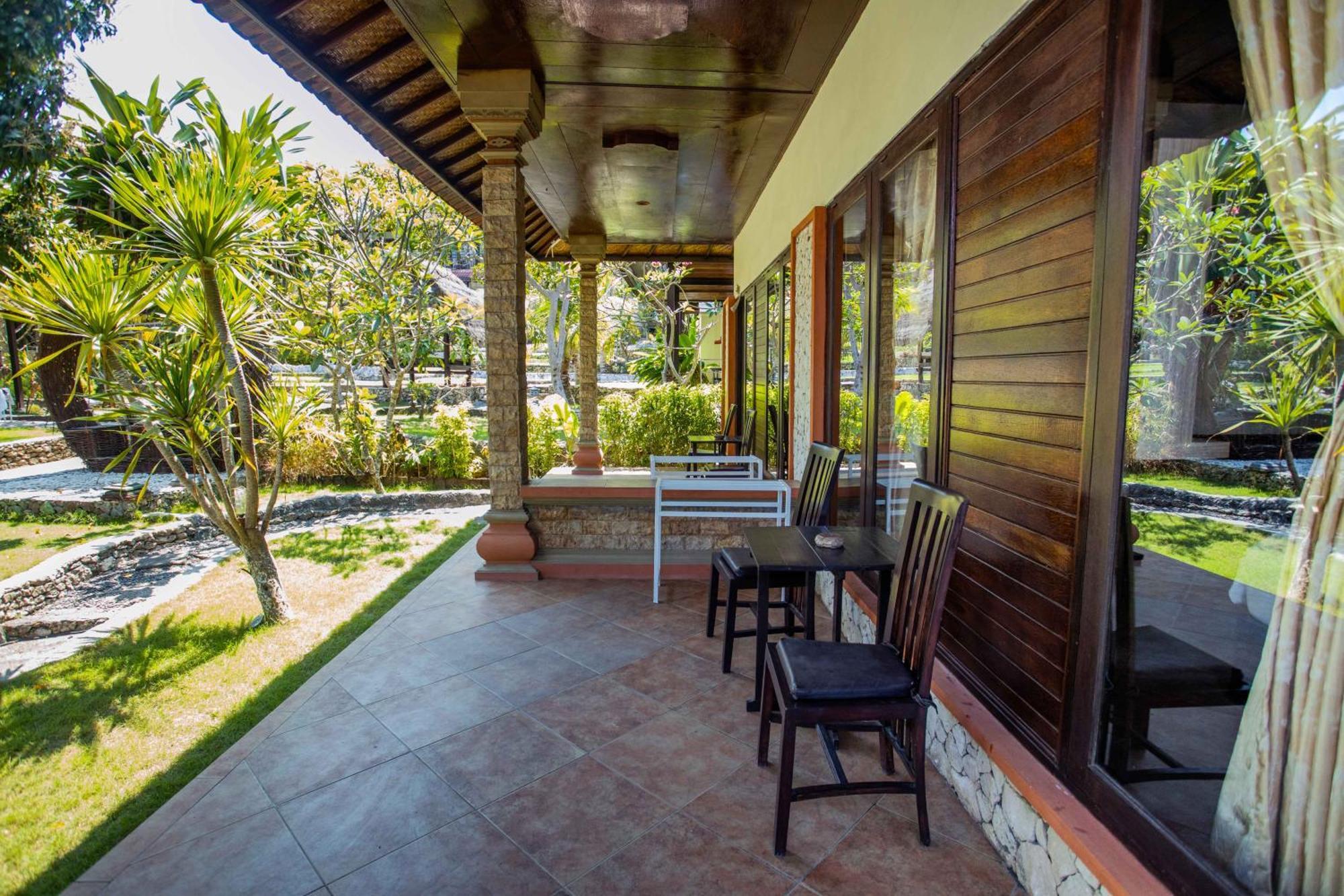 The Tanis Beach Resort Nusa Lembongan Exterior foto